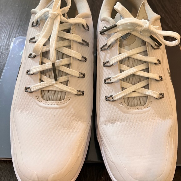 Nike Vapor React Metallic White Golf Shoes/Cleats - Picture 2 of 9